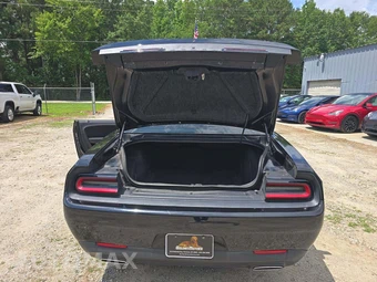 2019 Dodge Challenger SXT – miniatura 11