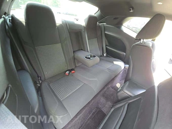 2019 Dodge Challenger SXT – miniatura 13