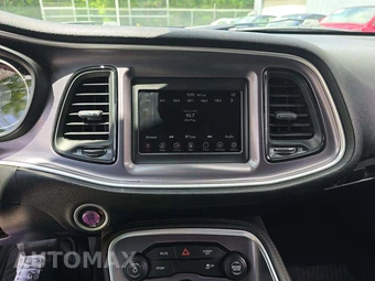 2019 Dodge Challenger SXT – miniatura 7