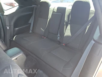 2019 Dodge Challenger SXT - miniatura 13
