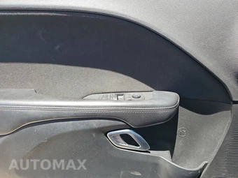 2019 Dodge Challenger SXT - miniatura 9