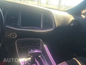 2019 Dodge Challenger SXT – miniatura 11