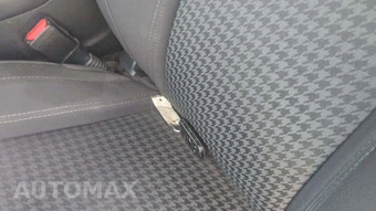 2019 Dodge Challenger SXT – miniatura 18