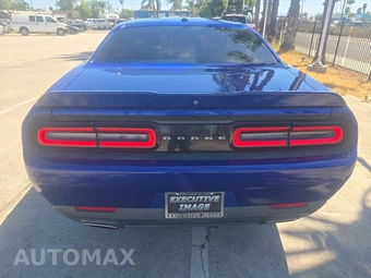2019 Dodge Challenger SXT – miniatura 5