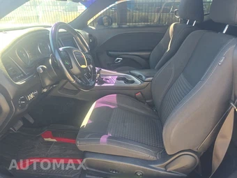 2019 Dodge Challenger SXT – miniatura 7