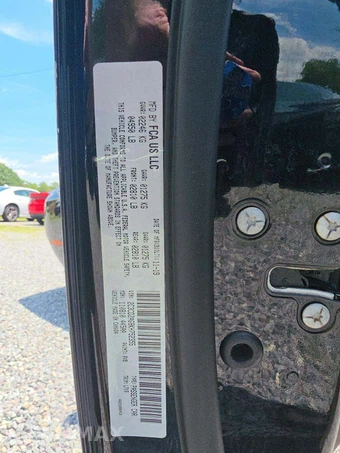 2019 Dodge Challenger SXT – miniatura 2