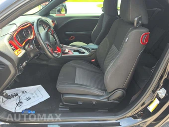 2019 Dodge Challenger SXT – miniatura 3