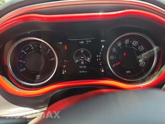 2019 Dodge Challenger SXT – miniatura 6