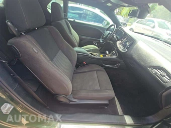 2019 Dodge Challenger SXT - miniatura 18