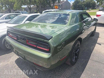 2019 Dodge Challenger SXT - miniatura 3