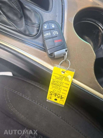 2019 Dodge Challenger SXT - miniatura 8