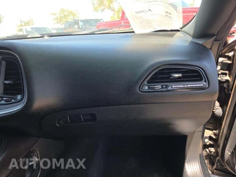 2019 Dodge Challenger SXT - miniatura 15