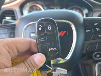 2019 Dodge Challenger SXT - miniatura 5