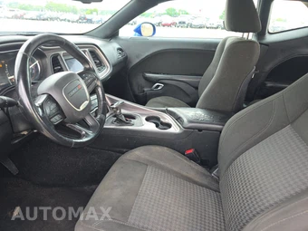 2019 Dodge Challenger SXT – miniatura 7