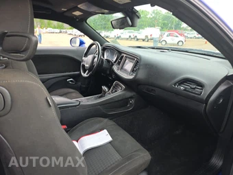 2019 Dodge Challenger SXT – miniatura 8