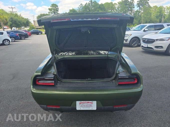 2019 Dodge Challenger SXT – miniatura 11