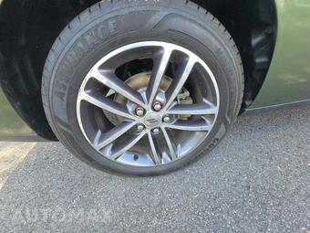 2019 Dodge Challenger SXT – miniatura 24