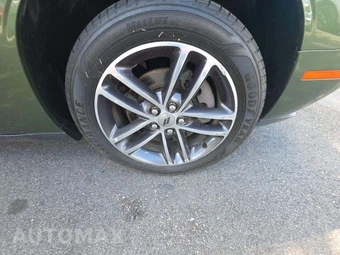 2019 Dodge Challenger SXT – miniatura 25