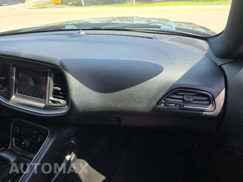 2019 Dodge Challenger SXT - miniatura 19
