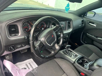 2019 Dodge Charger R/T - miniatura 11