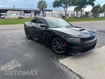 2019 Dodge Charger R/T - miniatura 3