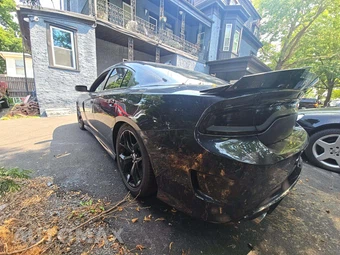 2019 Dodge Charger R/T – miniatura 2