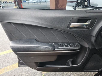2019 Dodge Charger Scat Pack - miniatura 9
