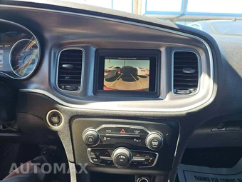 2019 Dodge Charger SXT – miniatura 10