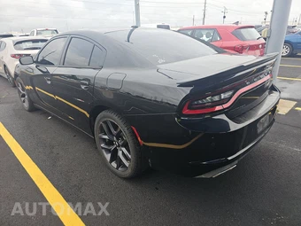 2019 Dodge Charger SXT – miniatura 6