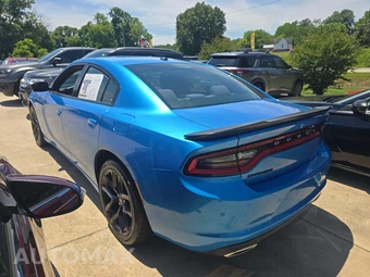 2019 Dodge Charger SXT – miniatura 2