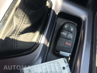 2019 Dodge Charger SXT – miniatura 8
