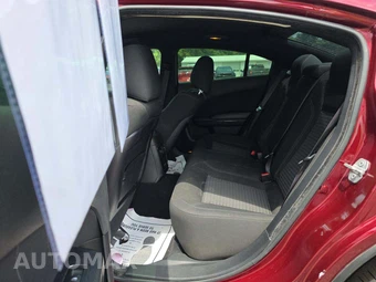 2019 Dodge Charger SXT – miniatura 10