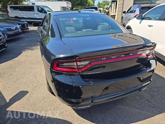 2019 Dodge Charger SXT – miniatura 2