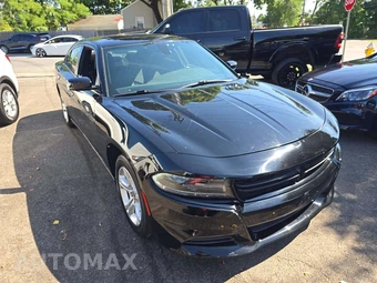 2019 Dodge Charger SXT – miniatura 4