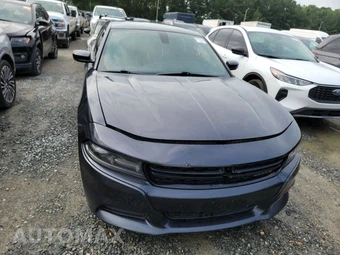 2019 Dodge Charger SXT - miniatura 2
