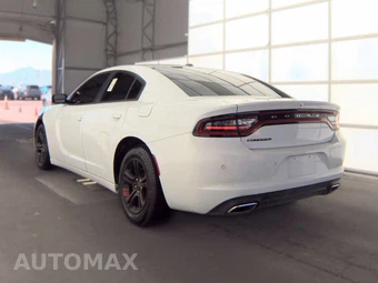 2019 Dodge Charger SXT – miniatura 6