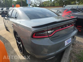 2019 Dodge Charger SXT - miniatura 6