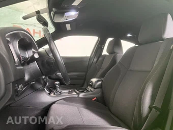 2019 Dodge Charger SXT - miniatura 21