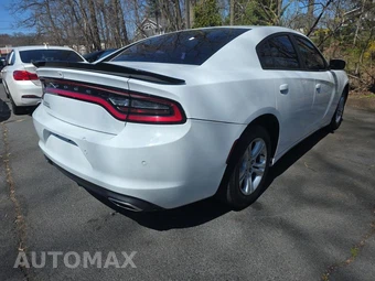 2019 Dodge Charger SXT – miniatura 4