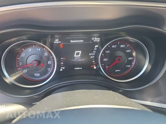 2019 Dodge Charger SXT – miniatura 12