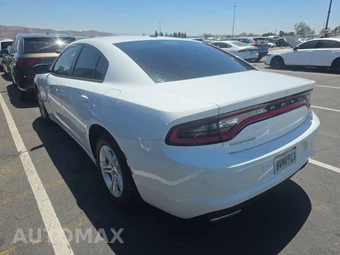 2019 Dodge Charger SXT – miniatura 6