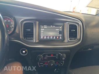 2019 Dodge Charger SXT – miniatura 11