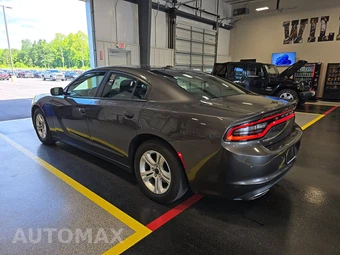 2019 Dodge Charger SXT – miniatura 6