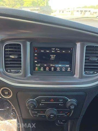 2019 Dodge Charger SXT - miniatura 10