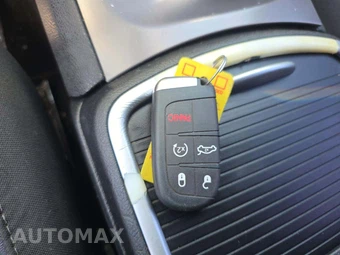 2019 Dodge Charger SXT – miniatura 7