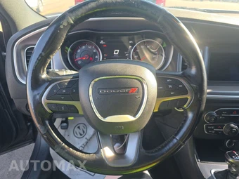2019 Dodge Charger SXT – miniatura 10