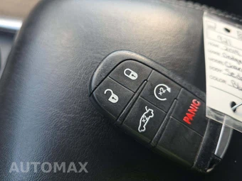 2019 Dodge Charger SXT – miniatura 8