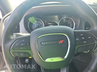 2019 Dodge Charger SXT – miniatura 10