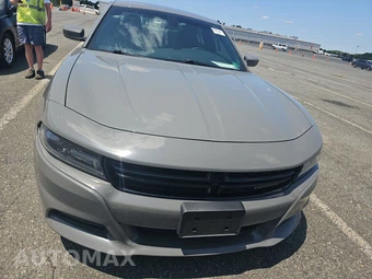 2019 Dodge Charger SXT – miniatura 2