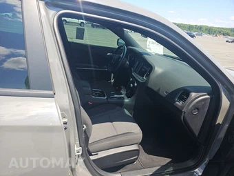 2019 Dodge Charger SXT – miniatura 8